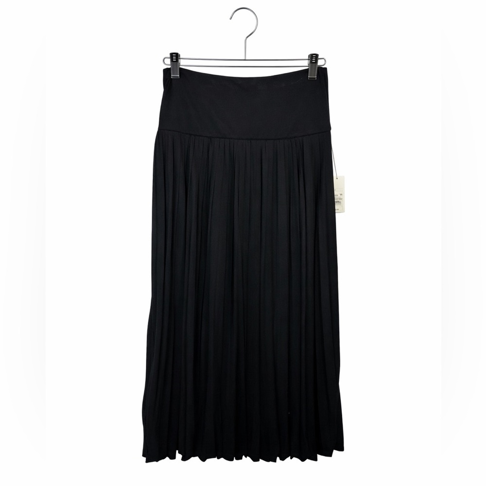 A New Day Black Pleated Midi Skirt Size 4 Drop Waist Zip Back Classic Chic